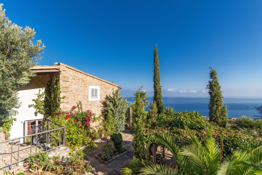 Mediterranean outdoor area