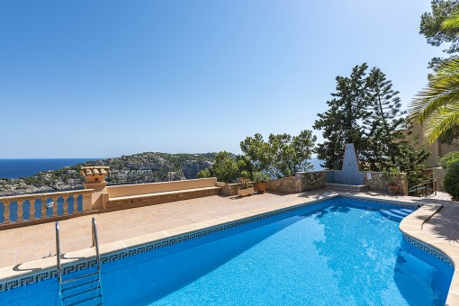 Communal pool in a unique location