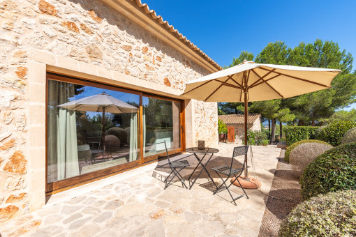 Guest house with a private terrace