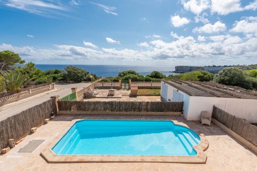 Spectacular views fom the upper floor