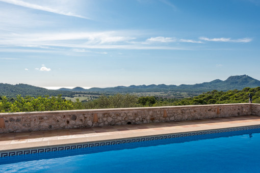 Sea view from the pool