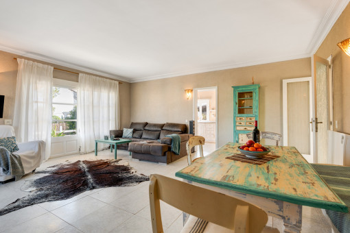 Adjoining dining area