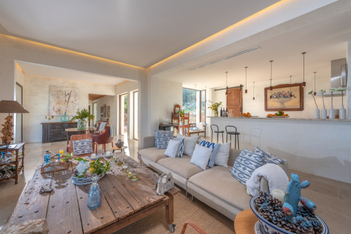 View to the kitchen