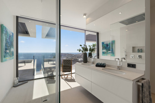 Bathroom with fantastic views