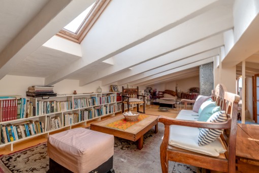 Cozy reading room on the upper level
