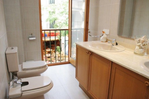 Bright bathroom