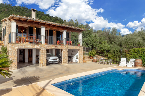 villa in Alaro for sale