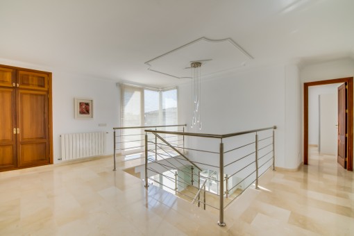 Entrance area and staircase