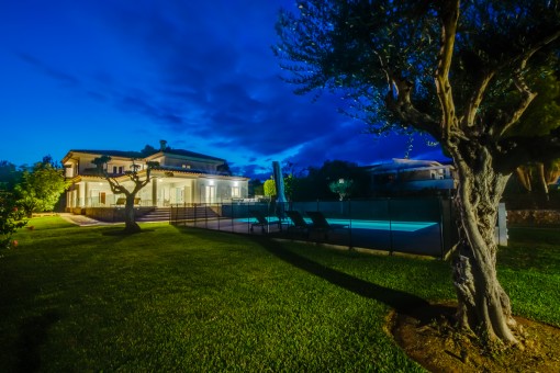 The villa by night