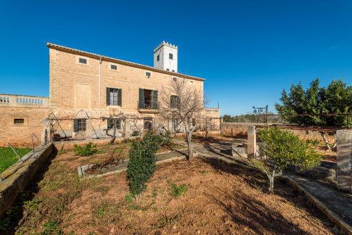 Exterior view of the finca