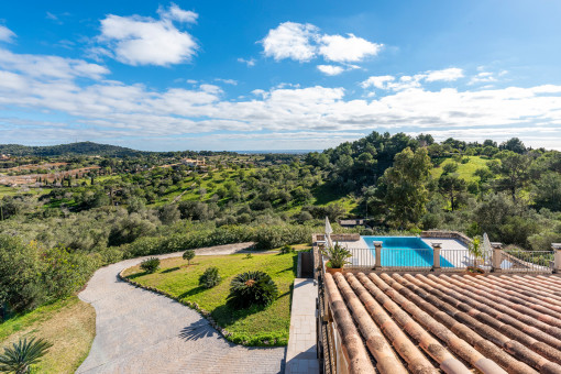 Grand finca-property near to Es Carritxo with enchanting panoramic views of the mountains as far as the sea