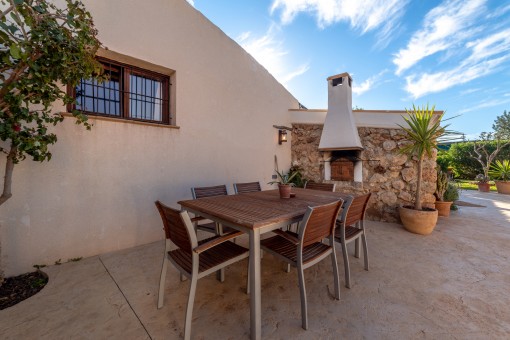 Outdoor dining area