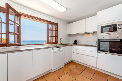 Modern sea view kitchen