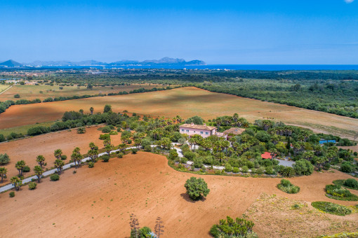 Bird`s eye view of the finca with panorama views