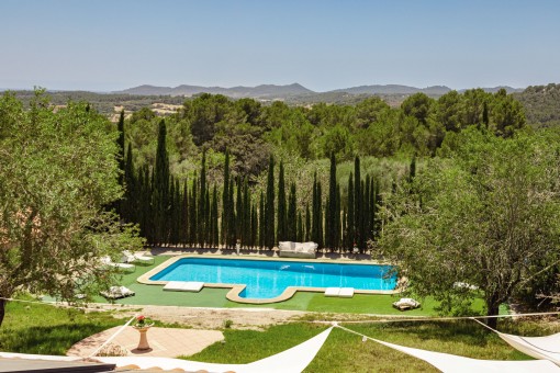 Light-flooded property with heatable pool and rental license in a central location in Mallorca