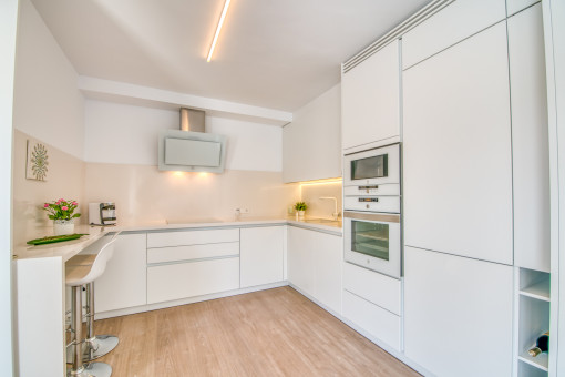 Fully equipped kitchen