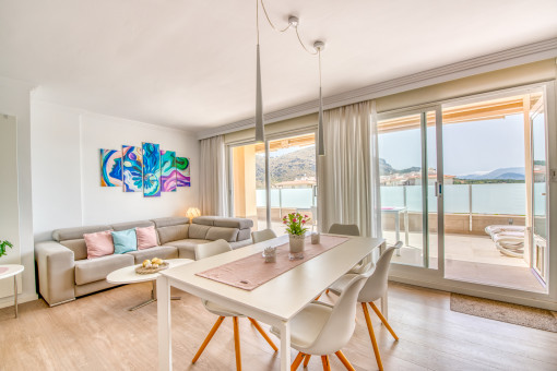 Light flooded living and dining area