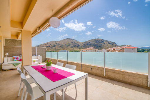 Covered dining area on the terrace