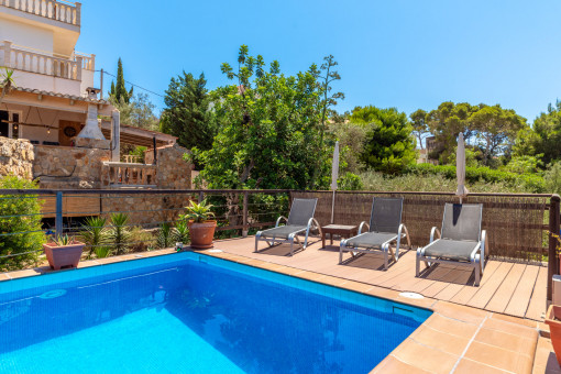 Pool and sun terrace