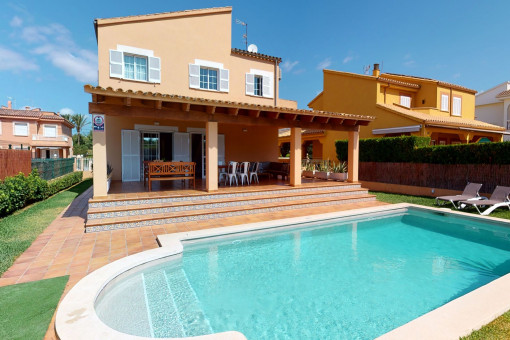 villa in Alcudia for sale