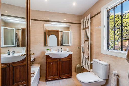 Bathroom en suite