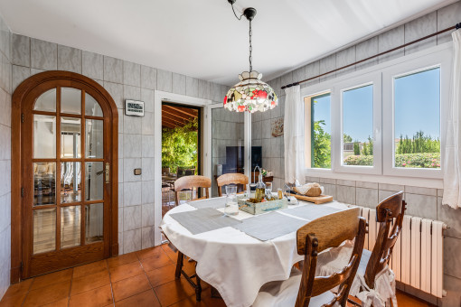 Another dining area