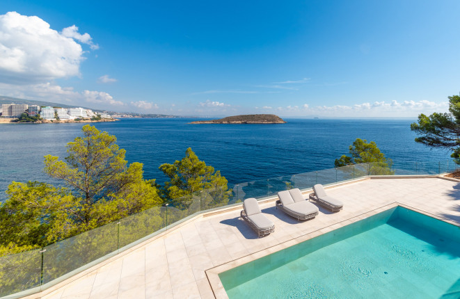 villa in Cala Vinyas for sale