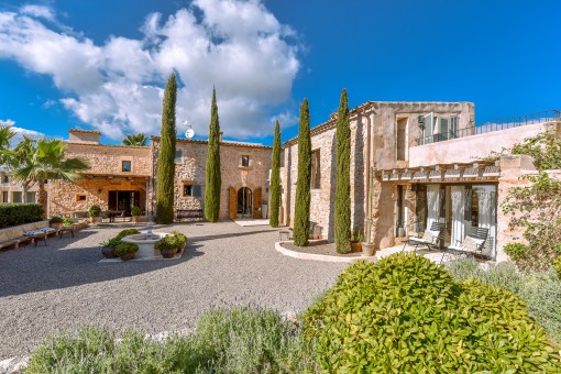 Unique dream finca with pool in a quiet country location between Santanyí and Cas Concos
