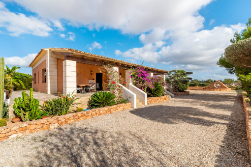 Exterior view of the finca