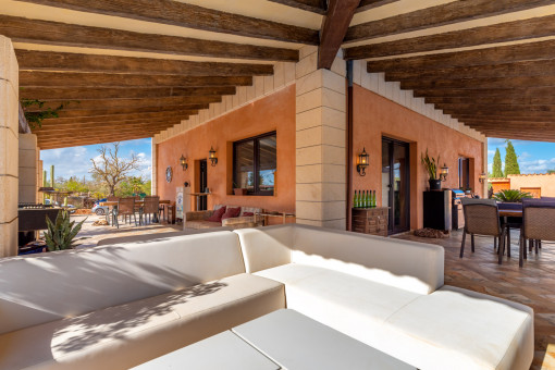 Large terrace with lounge area