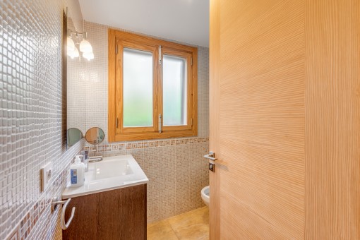 Modern bathroom