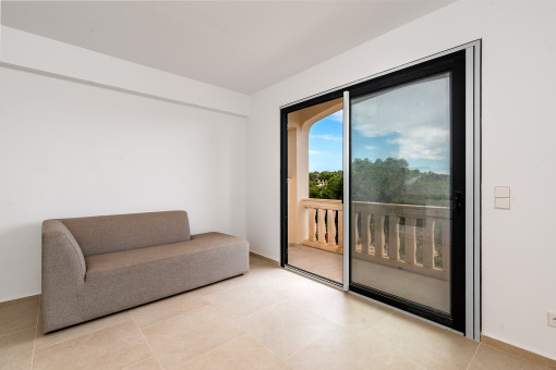 Living room with access to the balcony