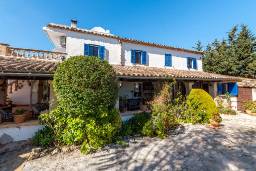 Exterior view of the finca