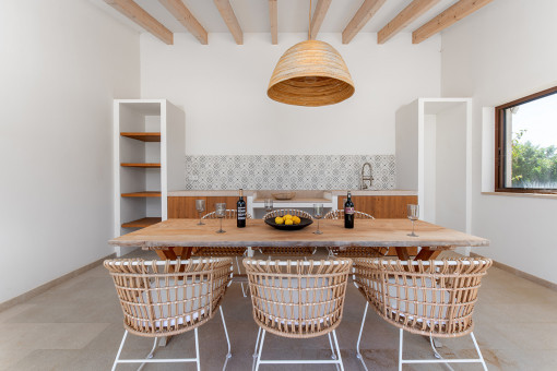 Covered barbecue area