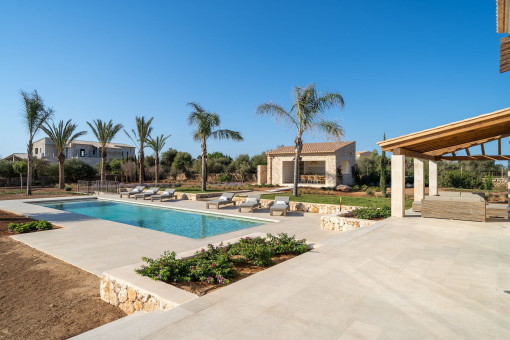 Pool area with large sun terrace