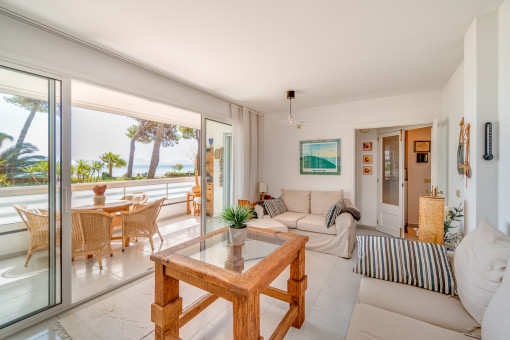 Living area with fantastic sea view balcony
