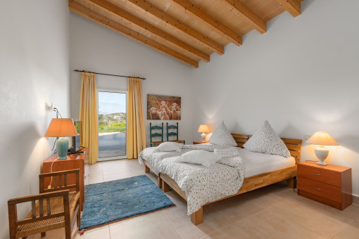 One of 5 bedrooms