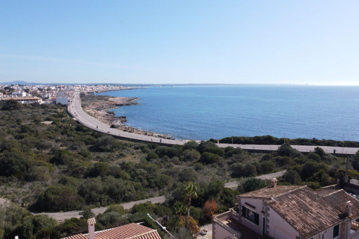 Walking distance to the sea