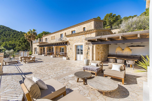 Large terrace and exterior kitchen