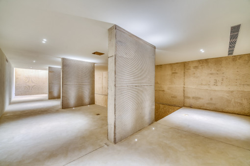 Shower next to the indoor pool