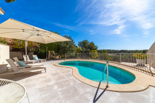 Pool area and sun terrace