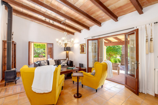 Bright and cosy living area