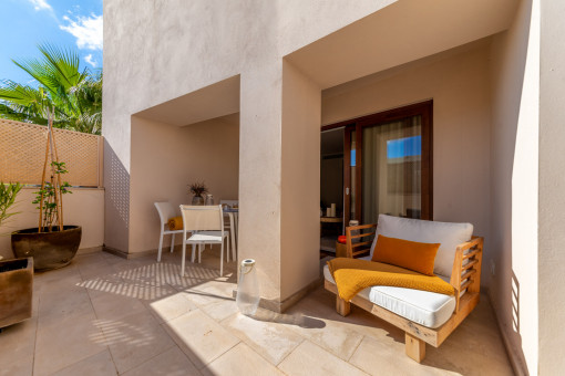 Private terrace with lounge area