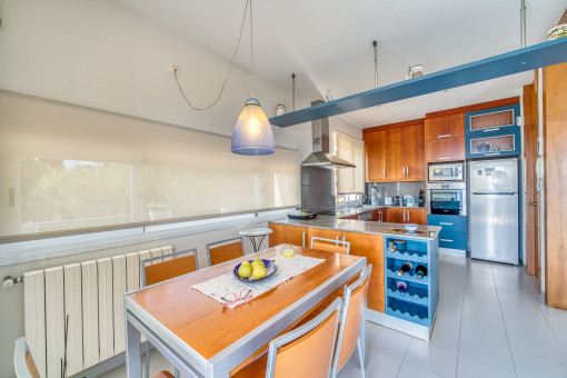 Fully equipped live-in kitchen