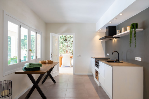 Additional kitchen