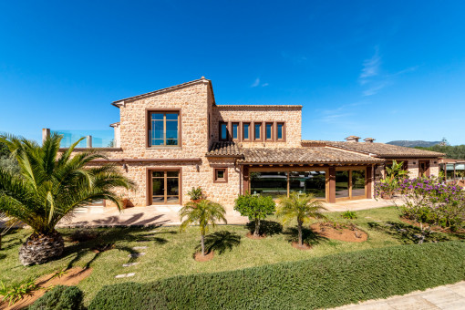 Exterior view of the finca