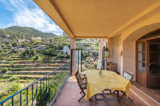 Covered terrace with beautiful views