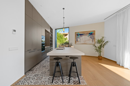 Alternative view of the kitchen