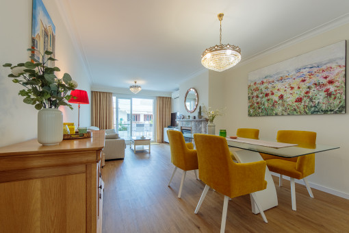 Tastefully decorated living and dining area