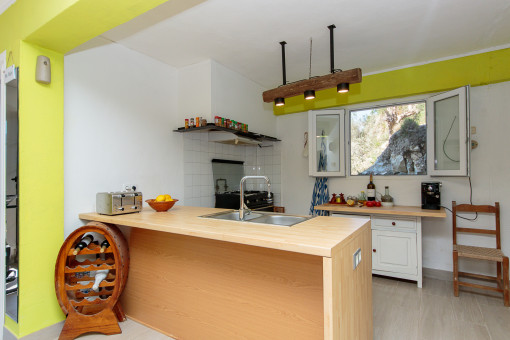 Open kitchen